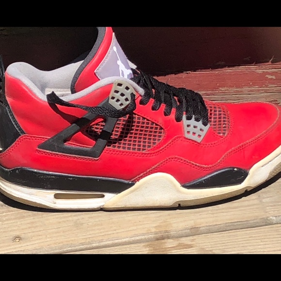jordan 4 retro toro bravo